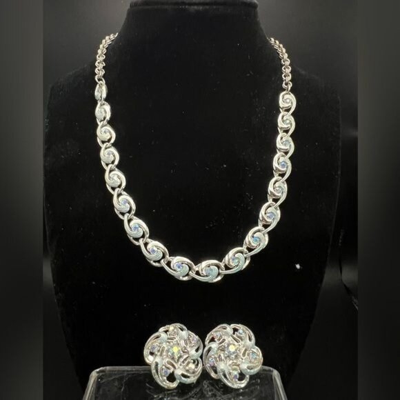 Vintage Silver-Tone Aurora Borealis Necklace and Clip-On Earrings Set - Picture 1 of 5